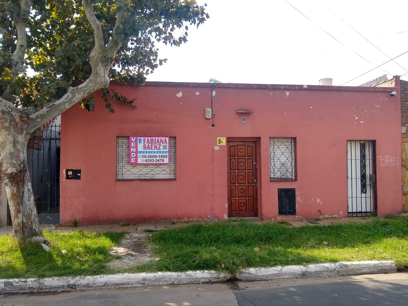 #4730411 | Sale | House | Lomas De Zamora (Fabiana Saenz Propiedades)