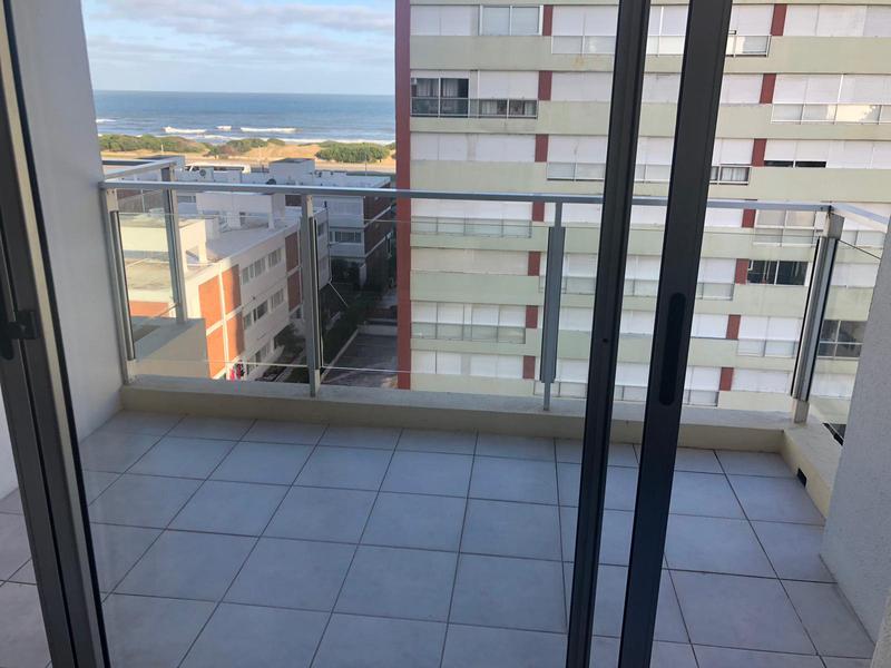 #845131 | Venta | Departamento | Playa Brava (Emiliano Pedrozo)