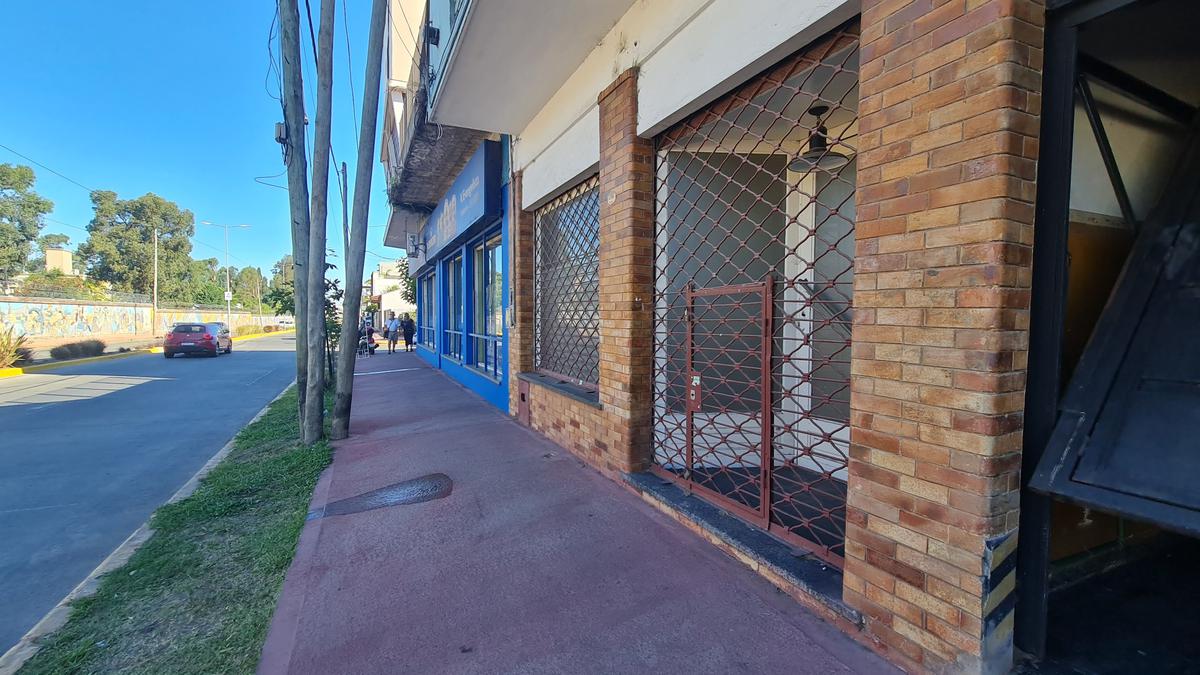 #3419539 | Venta | Local | Quilmes (Cabeza inmobiliaria)