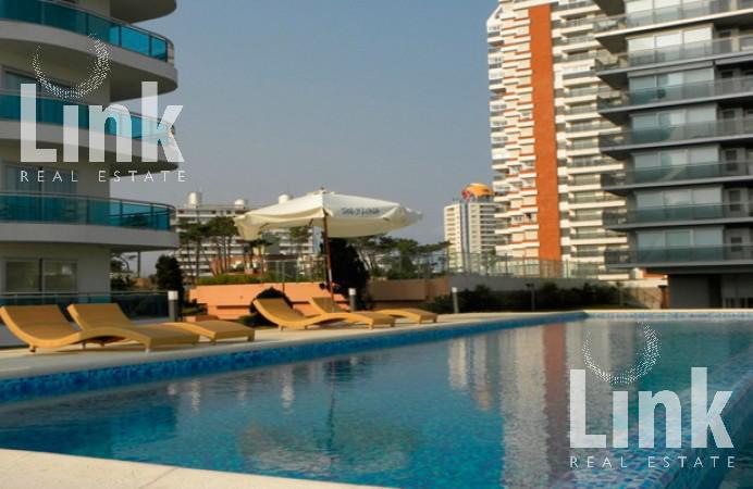 #1675814 | Venta | Departamento | Playa Mansa (Link Real State Boutique)