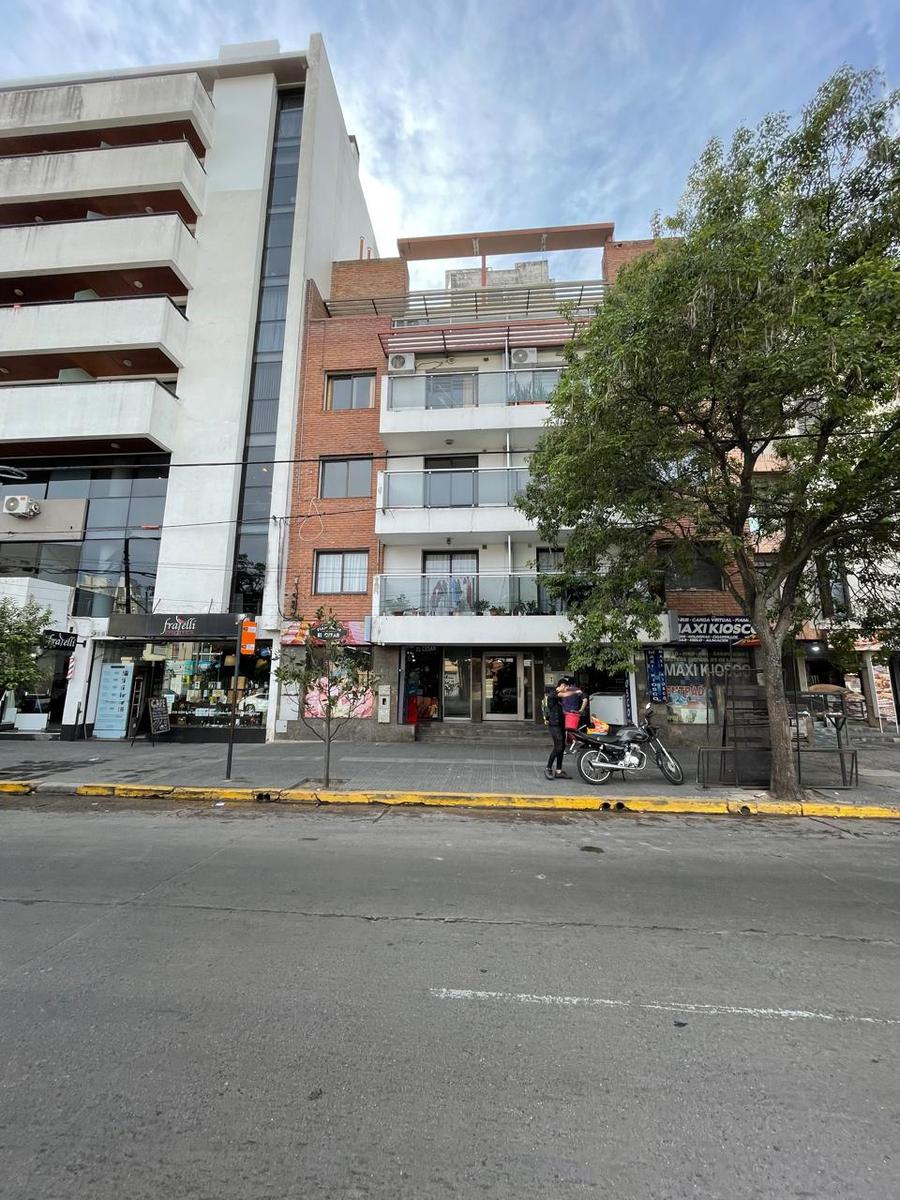 #5322691 | Alquiler | Departamento | Alberdi (Elianne Girardet)