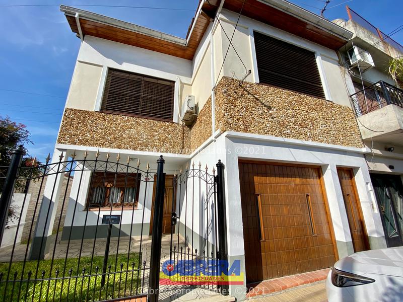 #198836 | Sale | House | Banfield (Cabrera Propiedades)