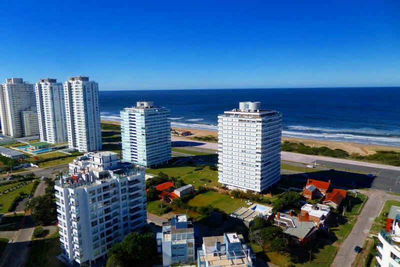 #3237737 | Venta | Departamento | Playa Brava (Emiliano Pedrozo)