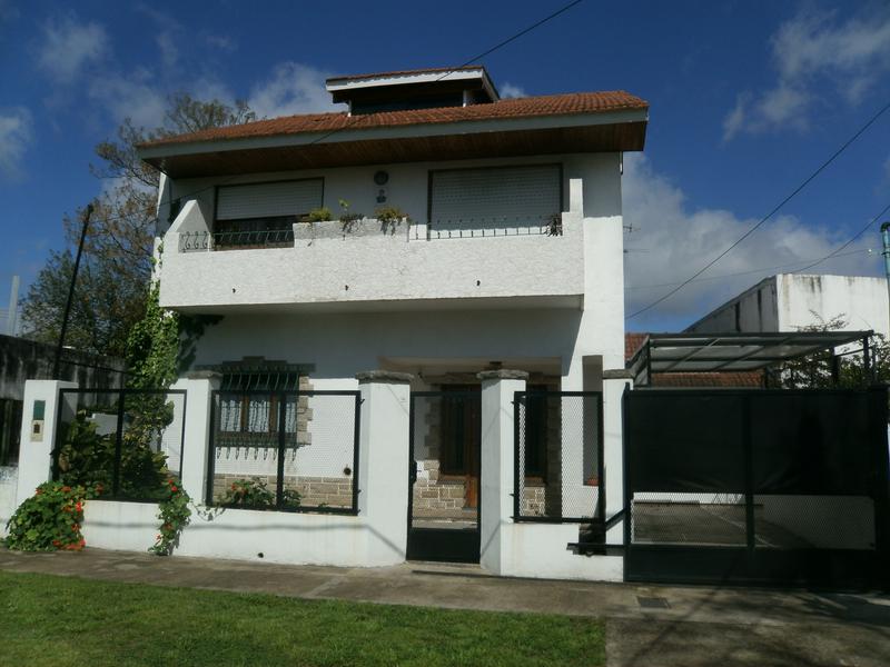 #201180 | Venta | Casa | Jose Marmol (RAIMONDO PROPIEDADES)