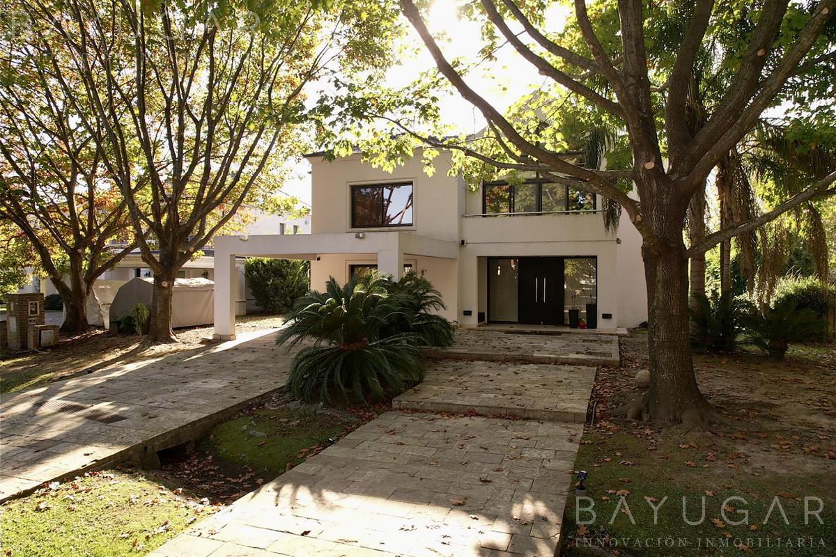 #5017725 | Sale | House | Ayres De Pilar (Bayugar Propiedades)