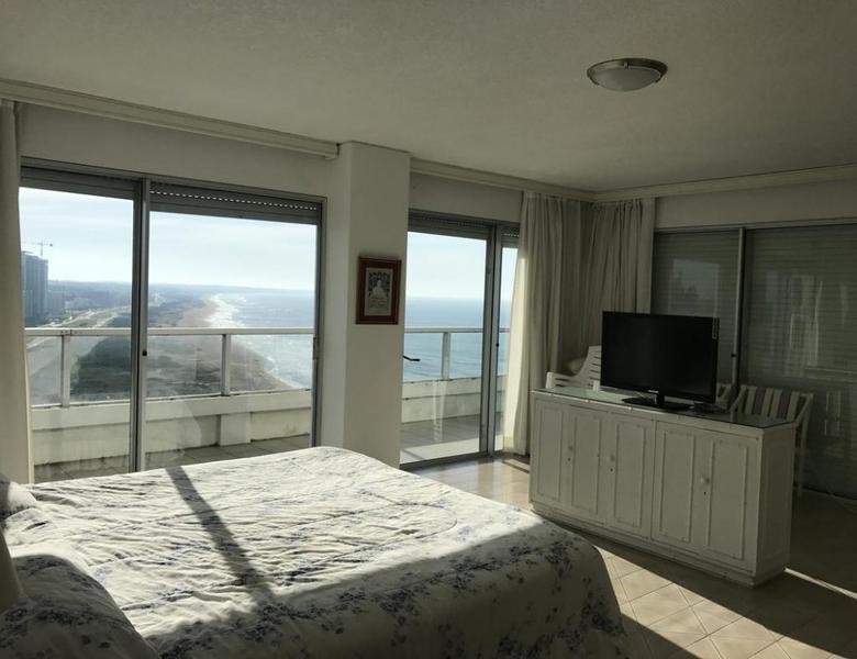 #3237478 | Sale | Apartment | Playa Brava (Emiliano Pedrozo)