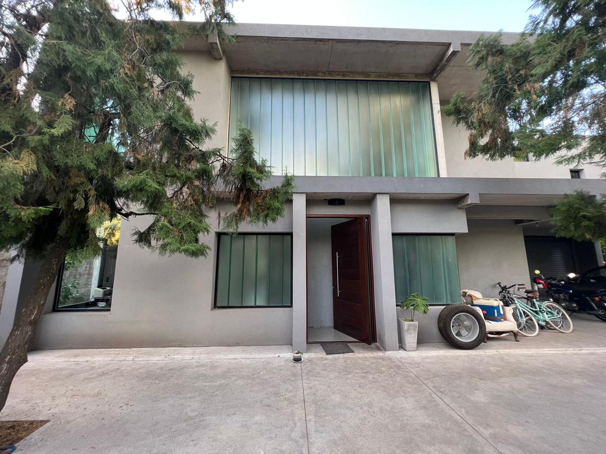 #4494581 | Venta | Casa | Barrio Parque Leloir (Fernando Paradela)