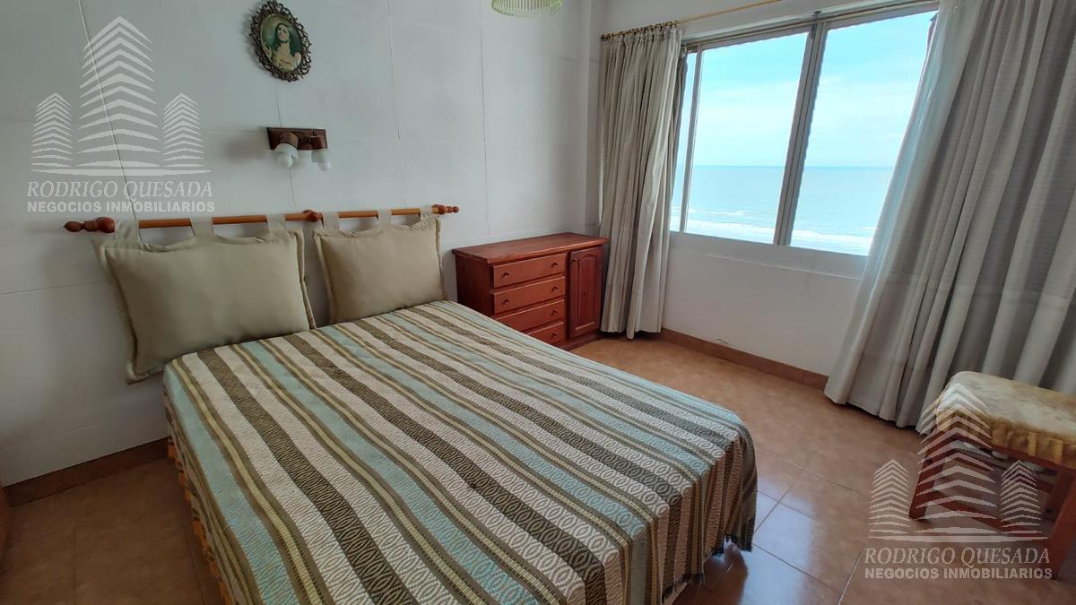 #3910677 | Venta | Departamento | Costa Azul (Quesada Propiedades)