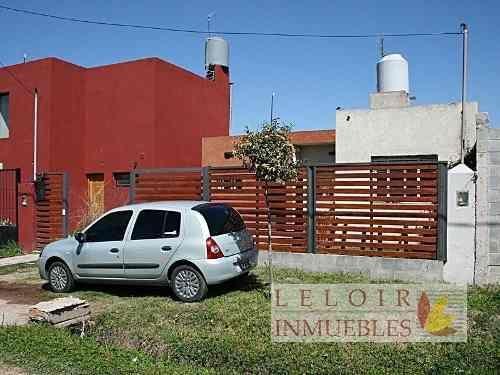 #971205 | Venta | Casa | La Reja (Leloir Inmuebles)