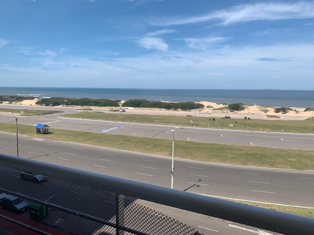 #3238410 | Venta | Departamento | Playa Brava (Emiliano Pedrozo)