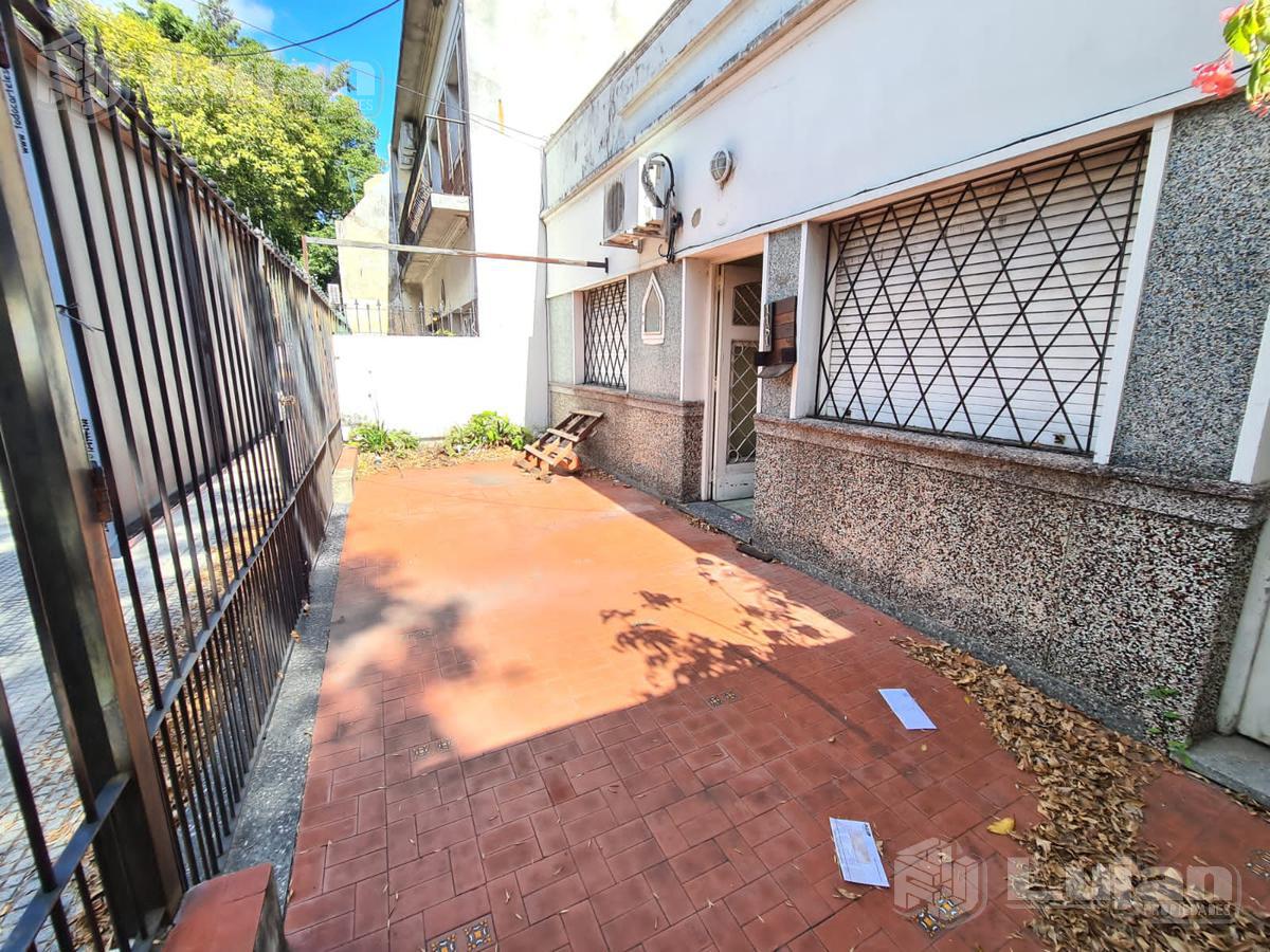 #2528308 | Venta | Casa | Liniers (FJ Luján Propiedades)