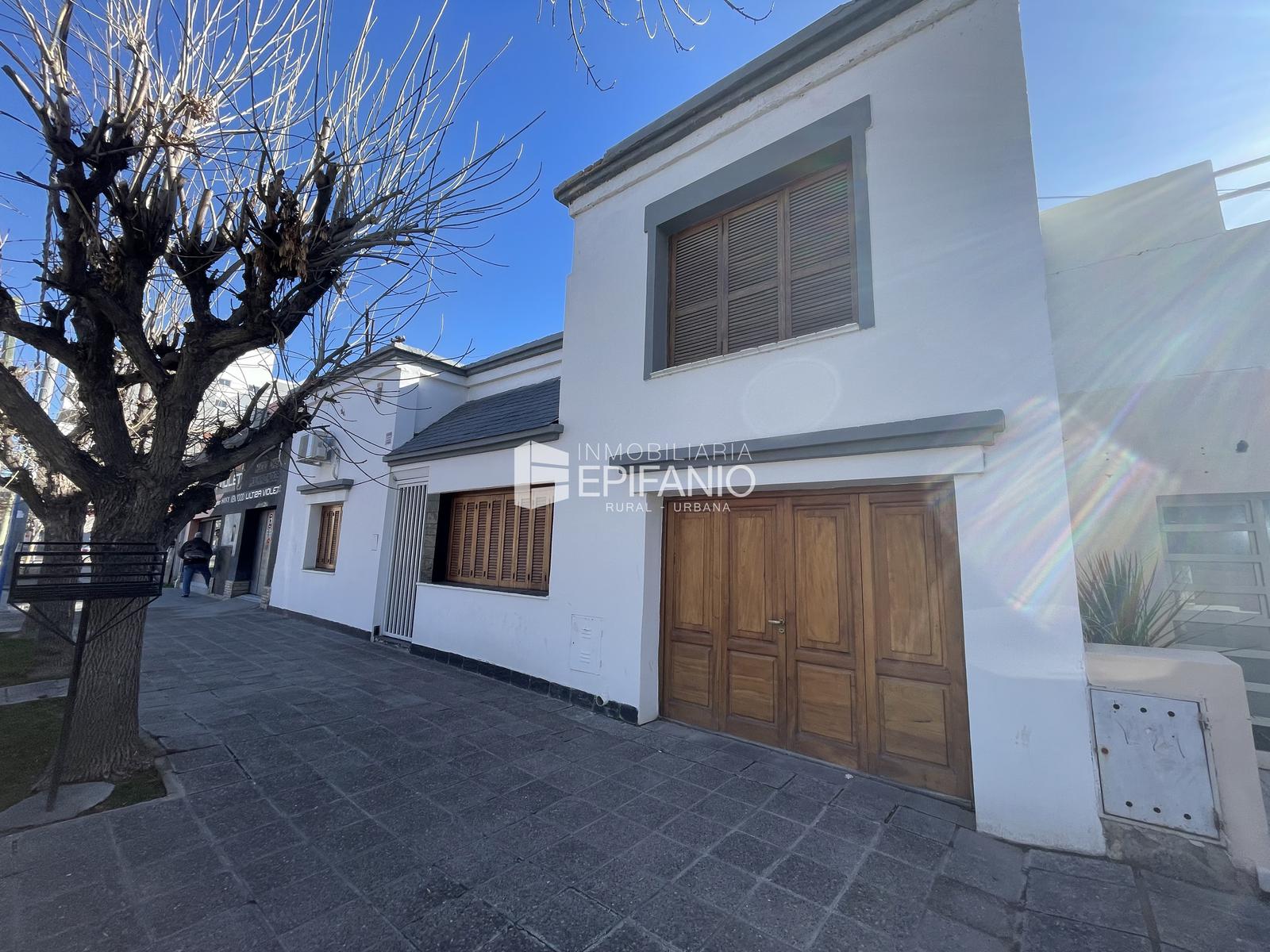 #5355153 | Venta | Casa | General Roca (Inmobiliaria Epifanio)