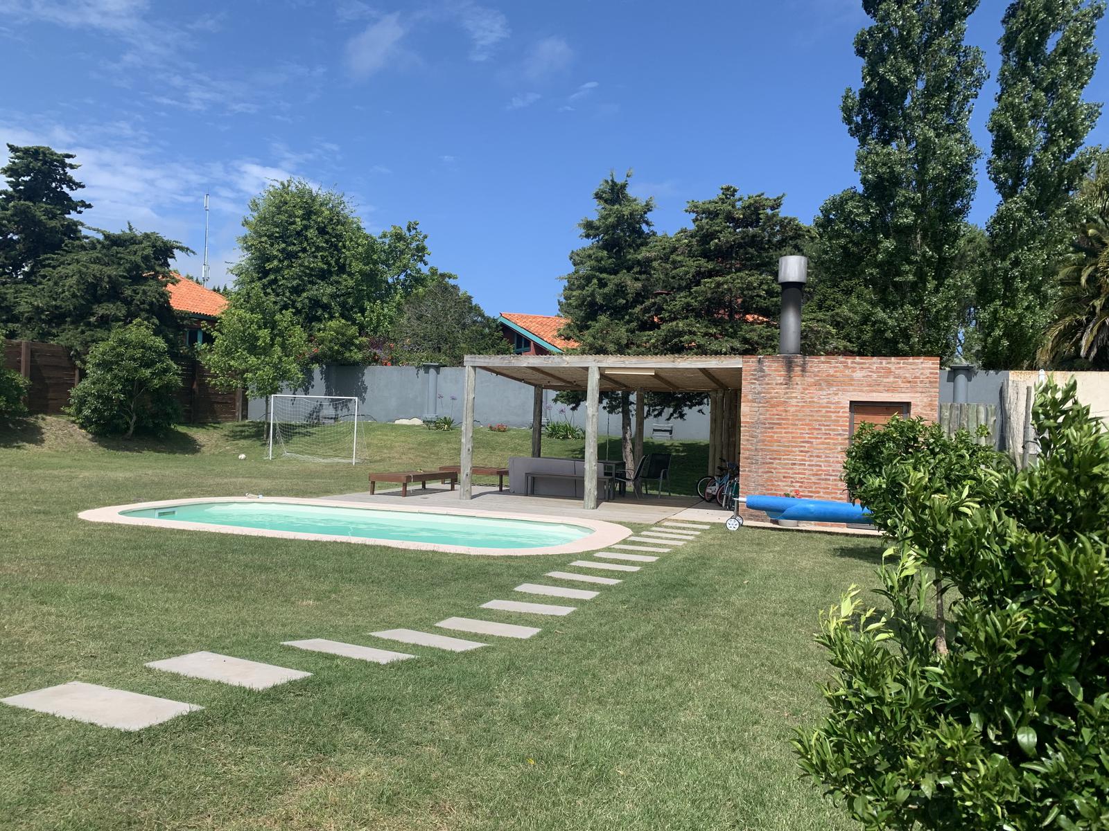 #4833237 | Venta | Casa | Marly (Emiliano Pedrozo)