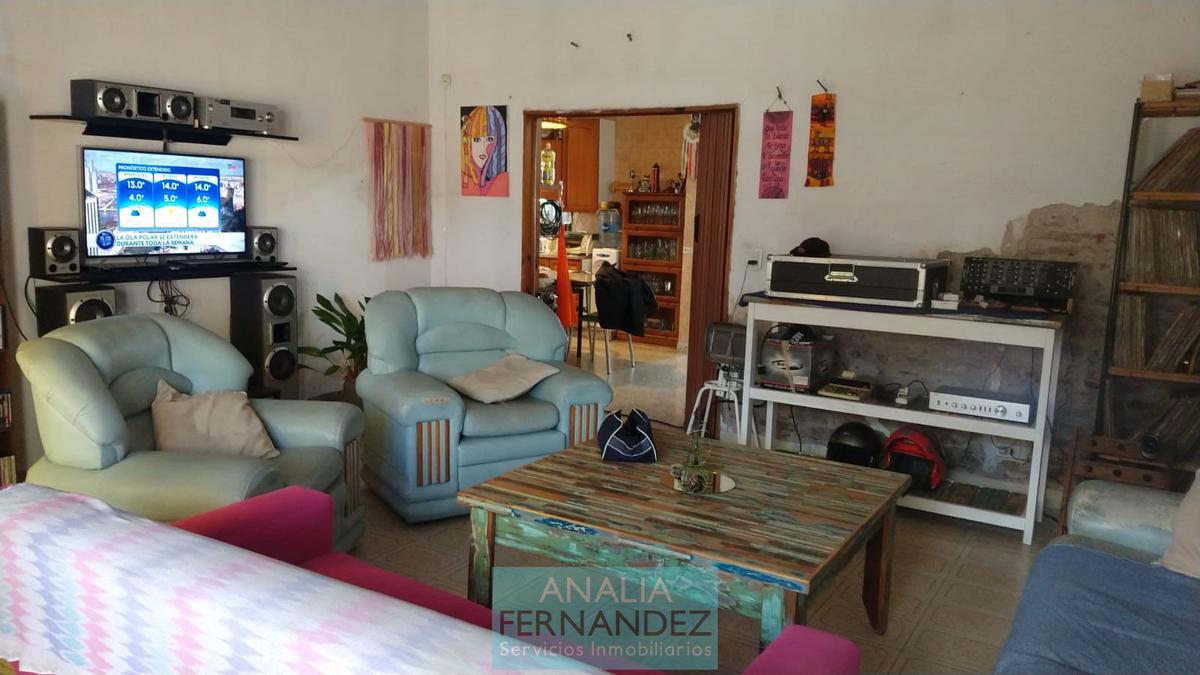 #2645226 | Venta | Casa | Hurlingham (Analía Fernández Servicios Inmobiliarios)