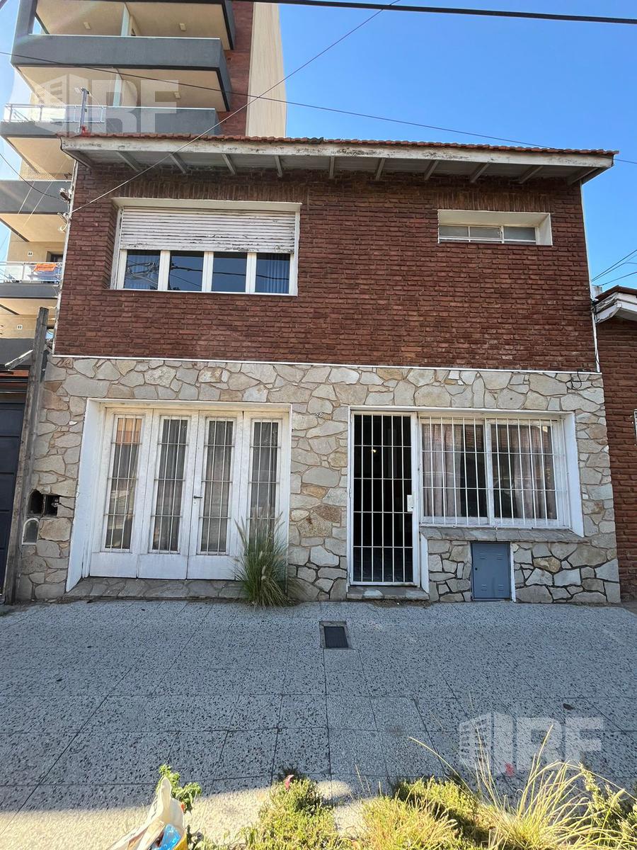 #4902535 | Venta | Casa | Bernal (IRF Ignacio Radaelli Fernandez)