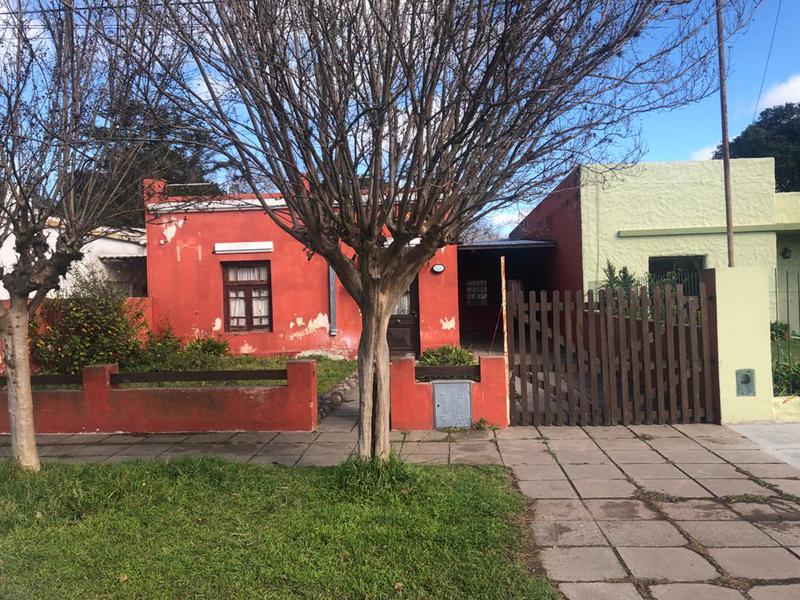 #2102742 | Venta | Casa | Jauregui Jose Maria (Gimenez Gestión Inmobiliaria)