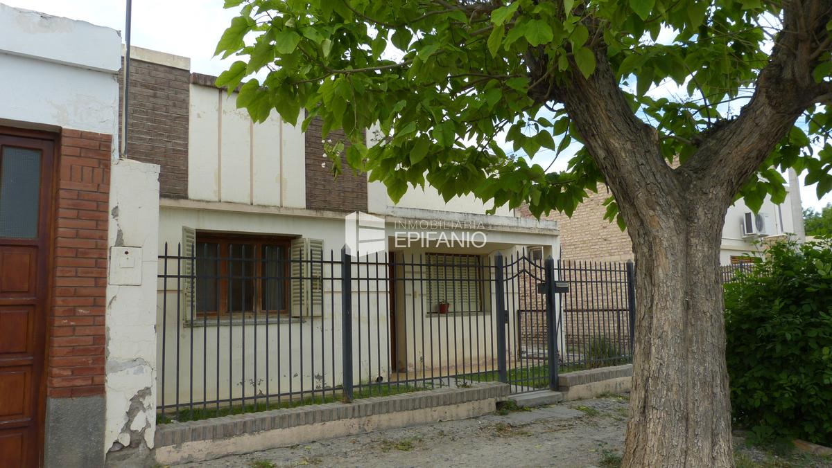 #2546659 | Venta | Casa | General Roca (Inmobiliaria Epifanio)