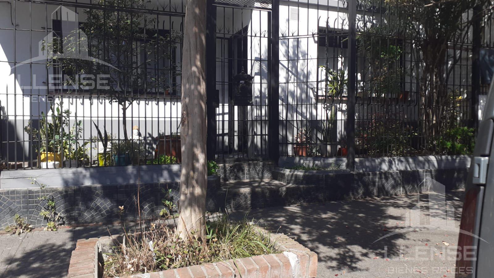 #4233192 | Venta | Casa | Quilmes (Llense Bienes Raíces)