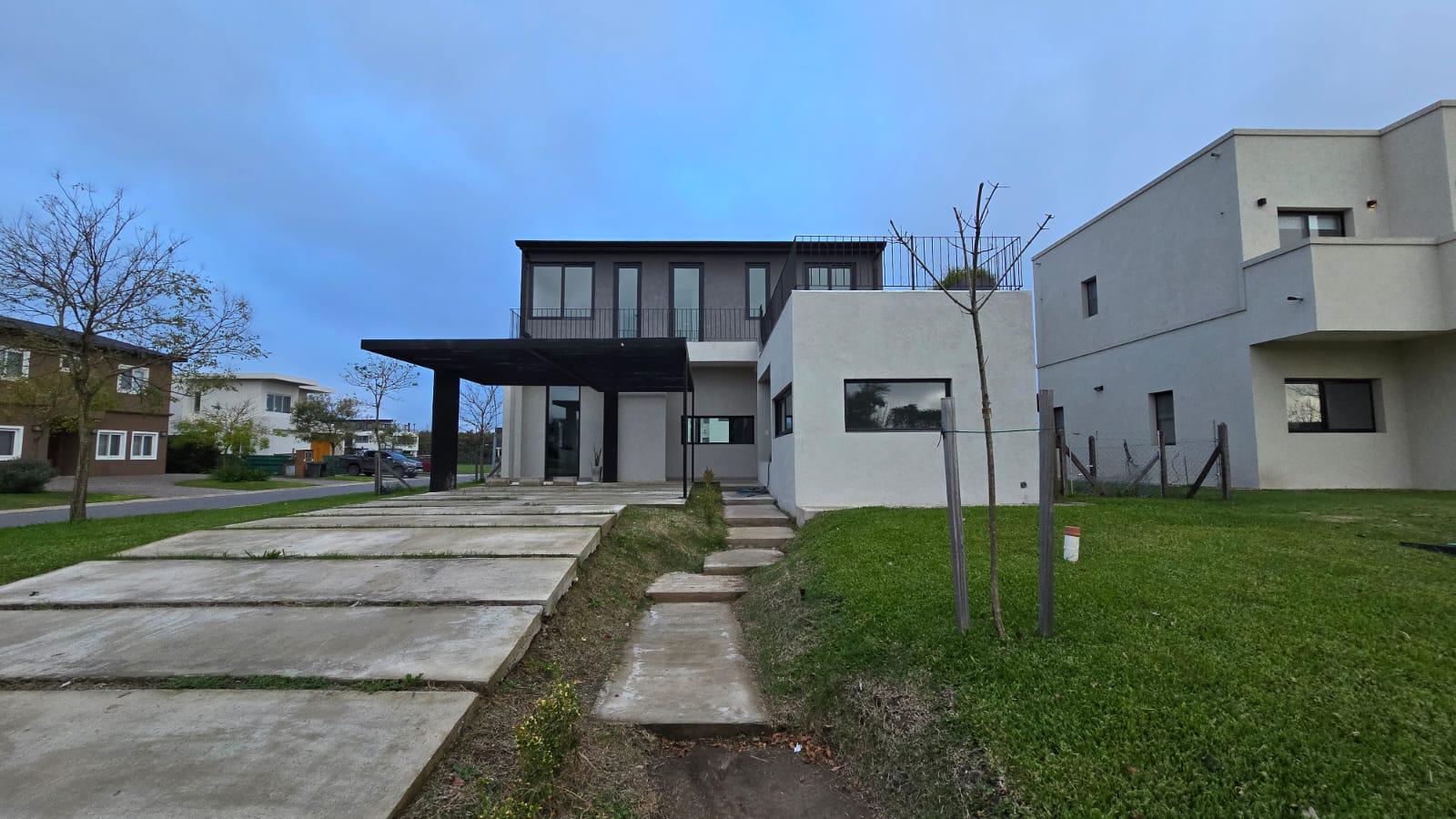 #5085075 | Sale | House | Puertos del Lago (Fernández Inmobiliaria - Constructora I)