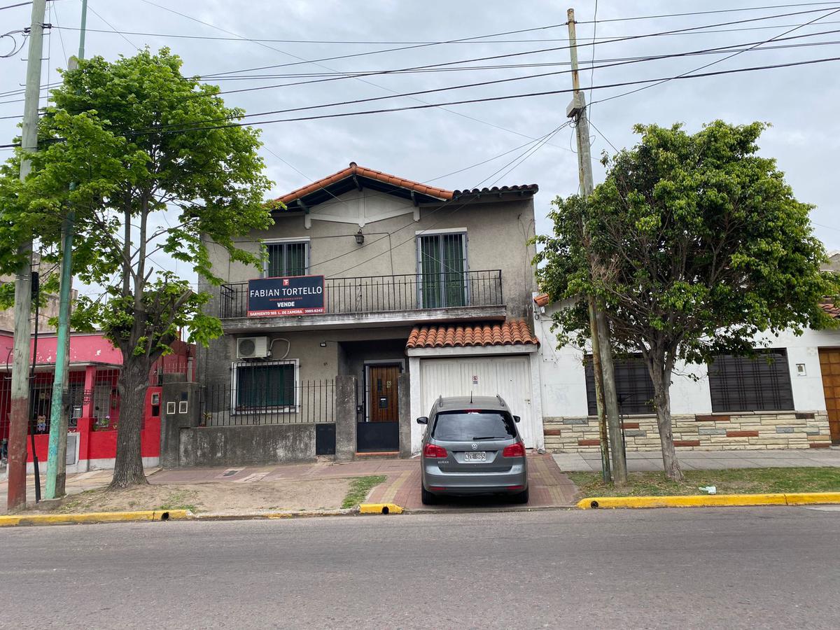 #4051223 | Venta | Casa | Lomas De Zamora (Fabian Tortello)