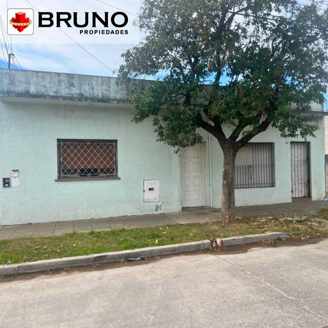 #4985109 | Venta | Casa | Parque San Martin (BRUNO PROPIEDADES)