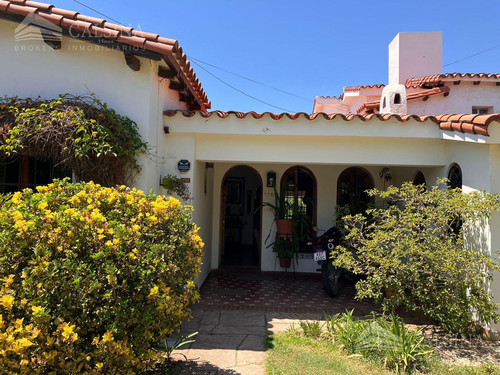 #4942399 | Sale | House | Cerro De Las Rosas (Inmobiliaria Calsina Hnos.)