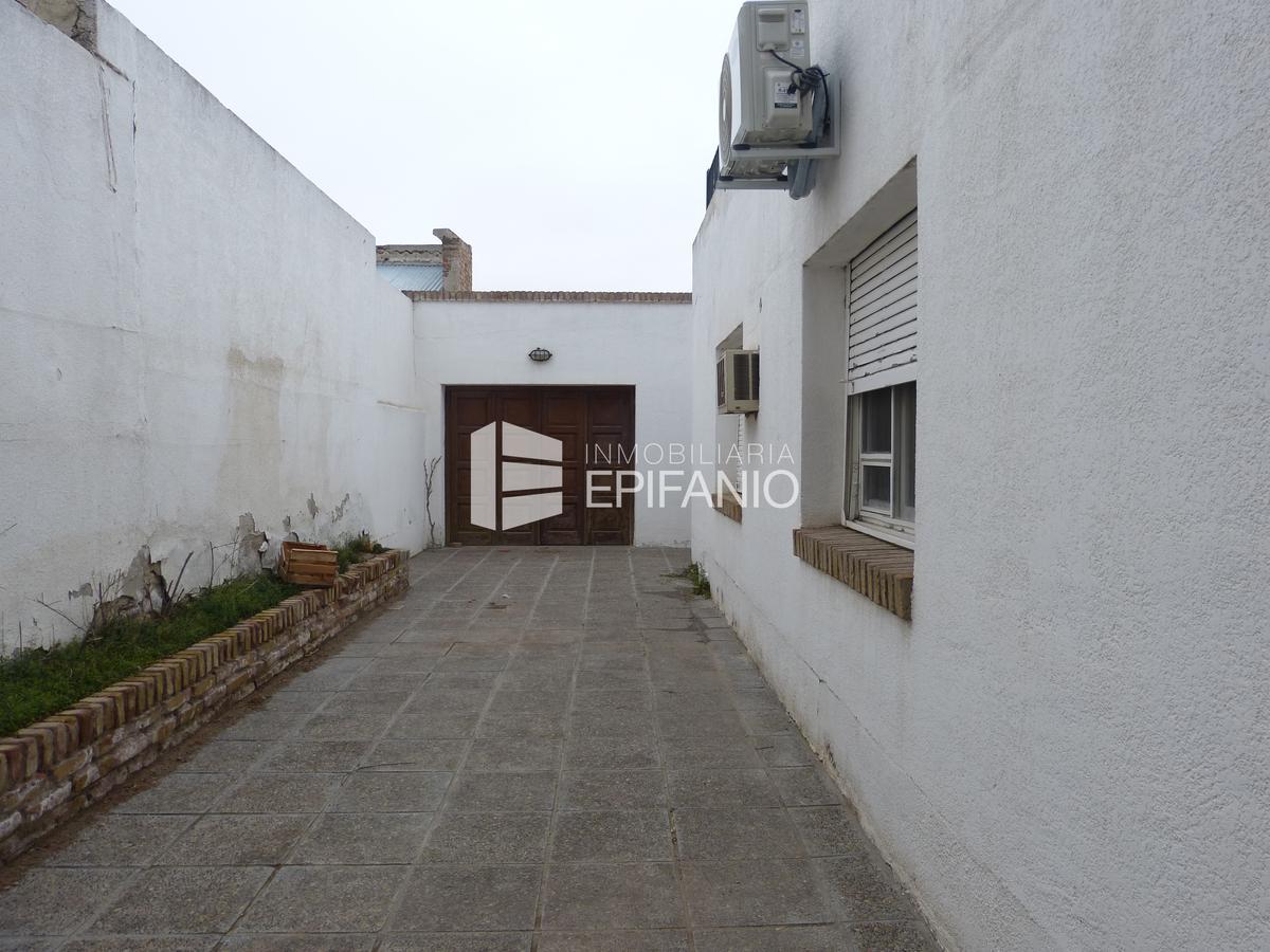 #2546652 | Venta | Casa | General Roca (Inmobiliaria Epifanio)