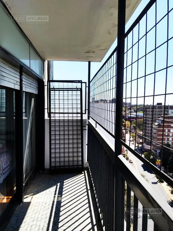 #4284197 | Venta | Departamento | Olivos-Vias/Rio (ALEC HYLAND & ASOCIADOS)