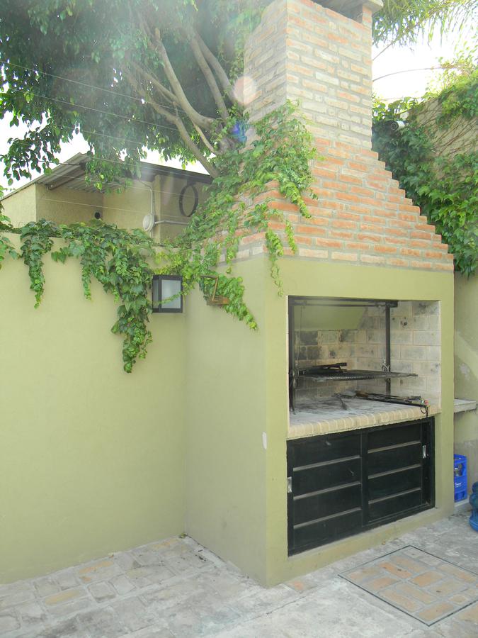 #5132940 | Sale | House | San Isidro Barrio Carreras (Matias y Nicolas Hyland)