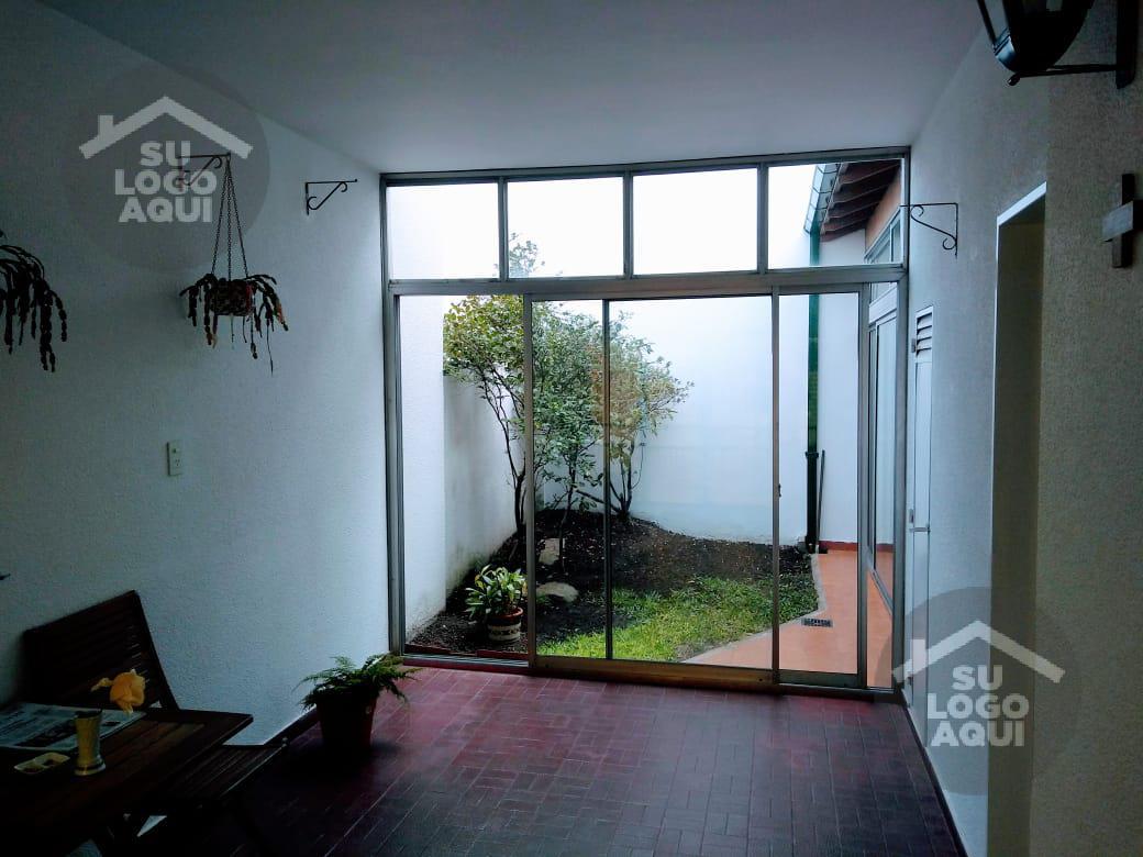 #1601553 | Venta | Casa | Playa Mansa (Punto inmobiliario)