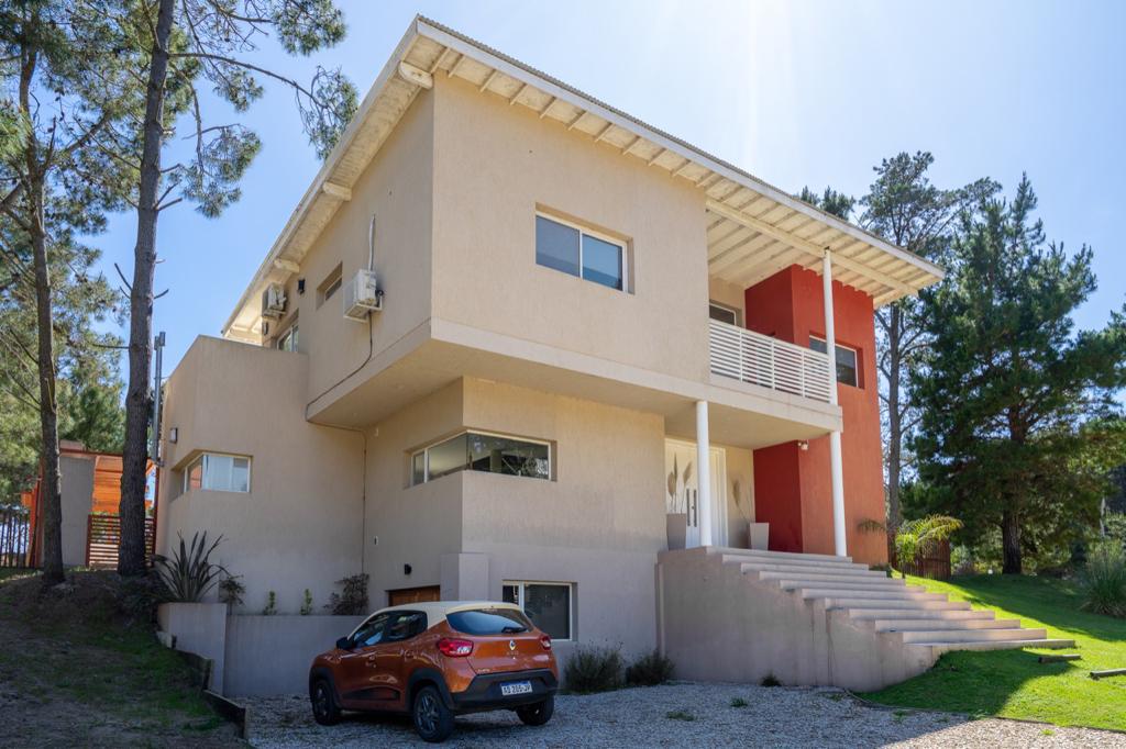 #4713619 | Temporary Rental | House | Costa Esmeralda (Stafforini Real Estate)