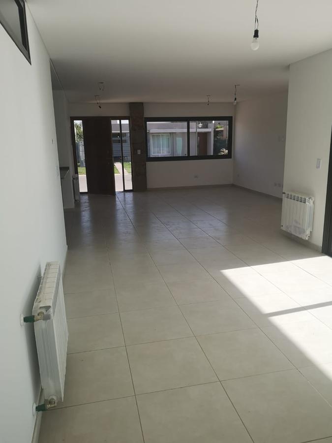 #1265736 | Venta | Casa | Lujan De Cuyo (Sforza Propiedades)