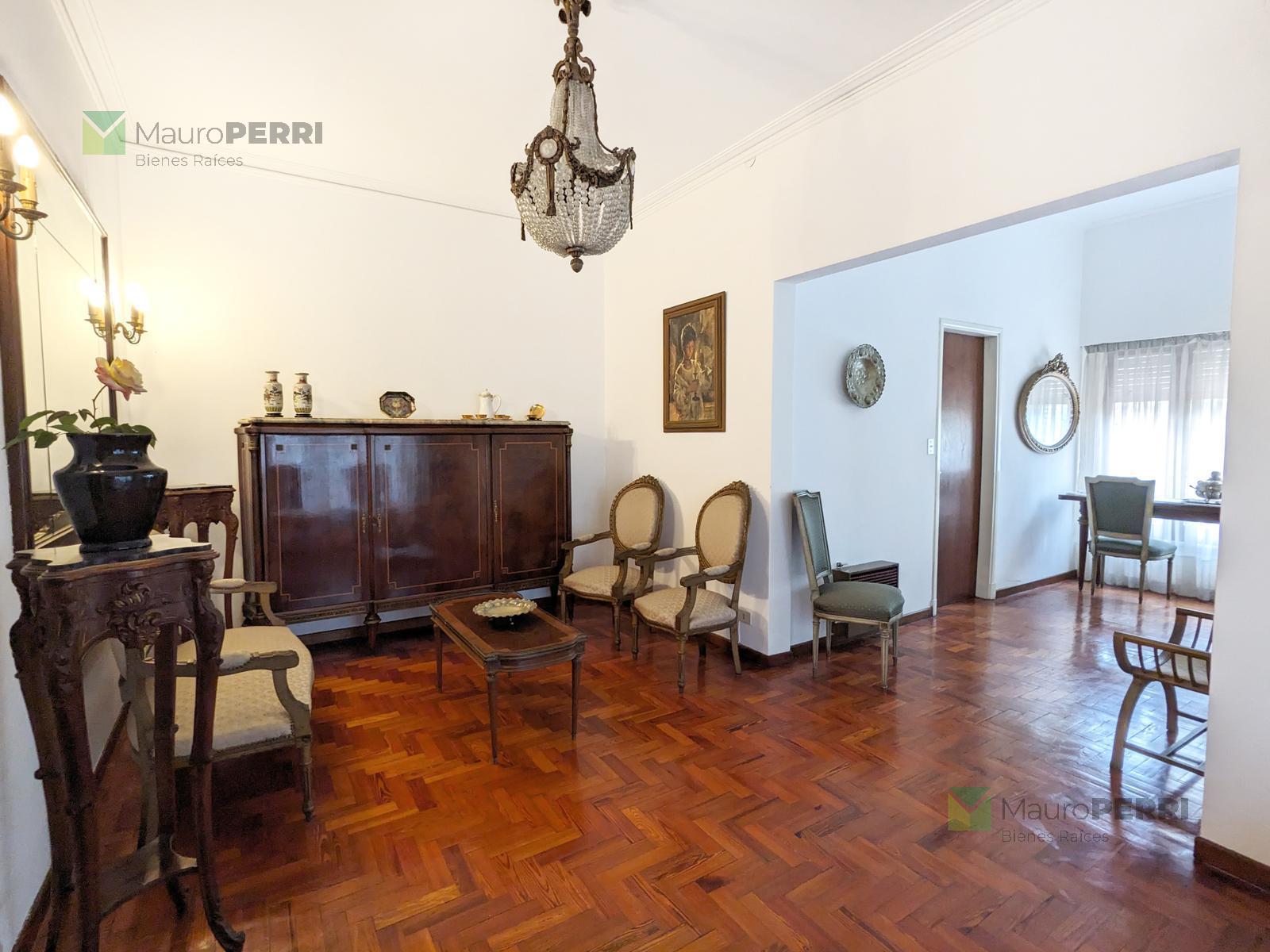 #4891999 | Venta | Casa | La Plata (Mauro Perri Bienes Raíces)