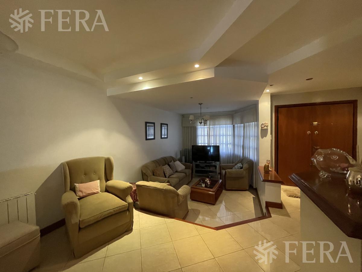 #3740083 | Sale | House | Villa Dominico (Fera y Asociados)