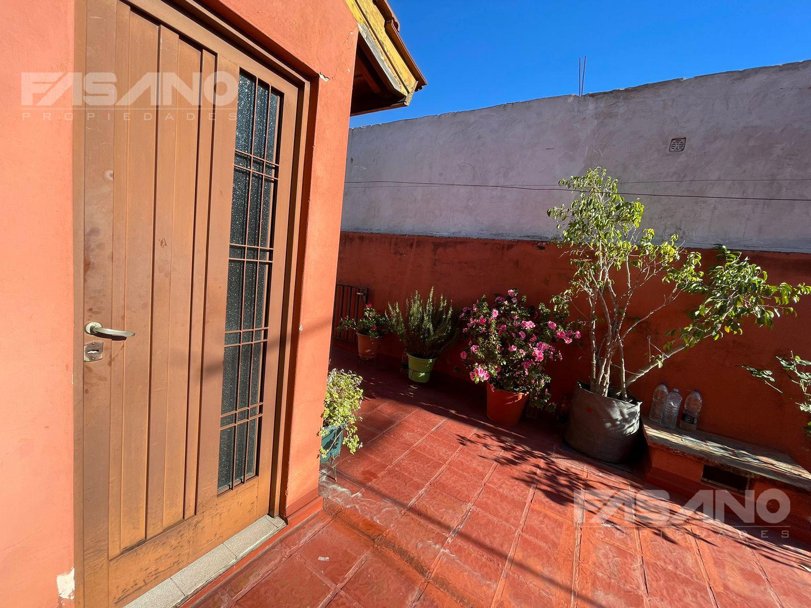 #5253688 | Sale | House | General San Martin (FASANO)