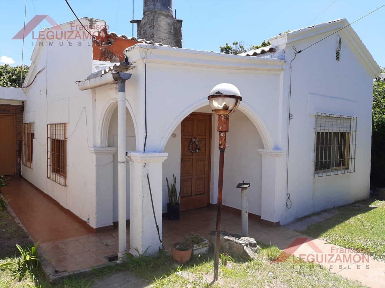 #5253643 | Venta | Casa | Moron (Francisco Leguizamón Inmuebles)