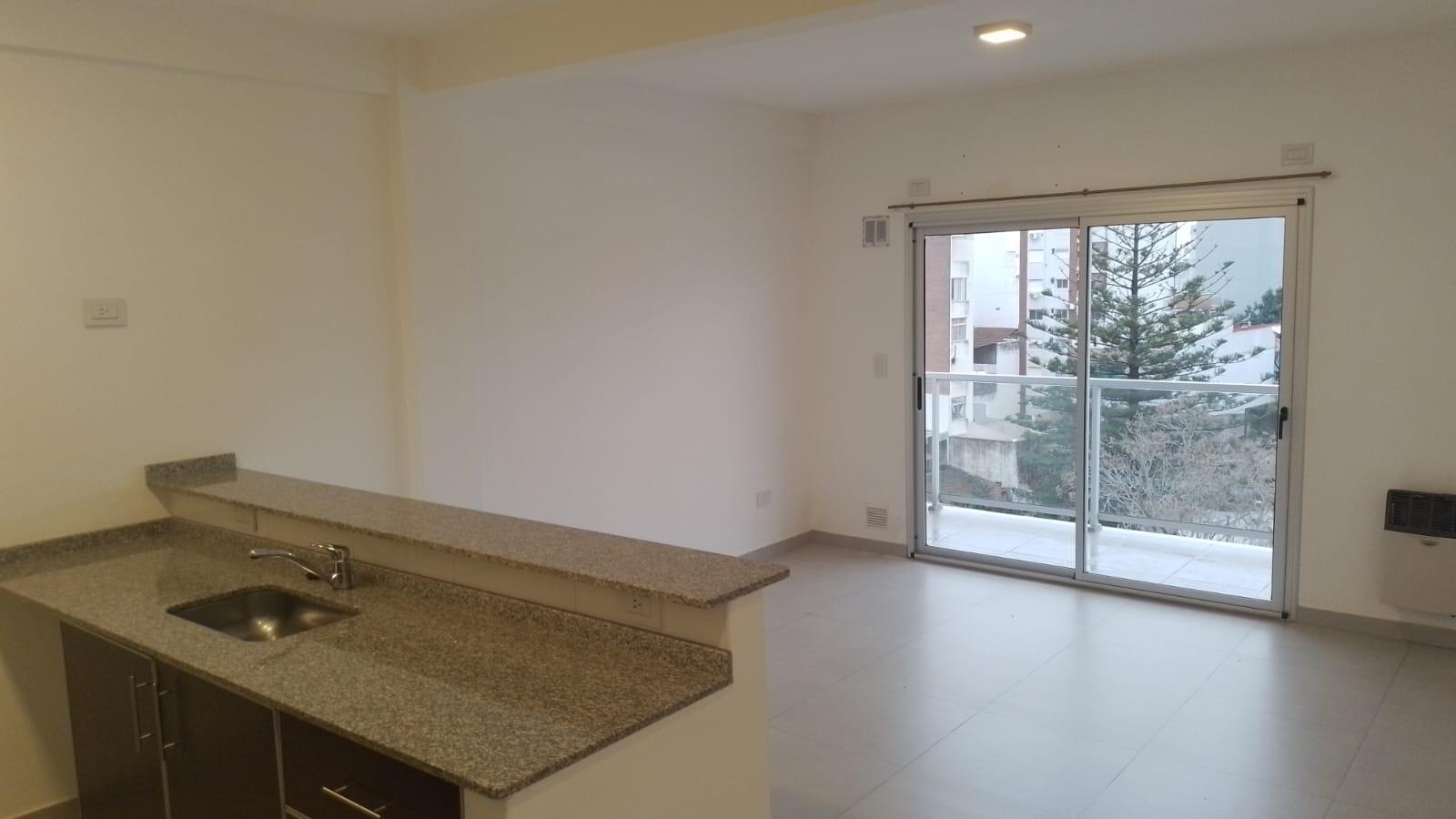 #5265521 | Rental | Office | Monte Castro (LIOTTO PROPIEDADES)