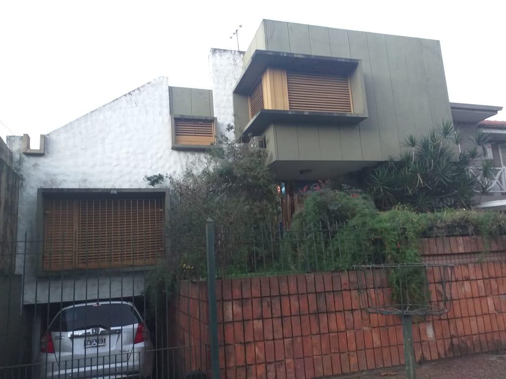 #5278041 | Venta | Casa | Temperley (Santilli Propiedades)