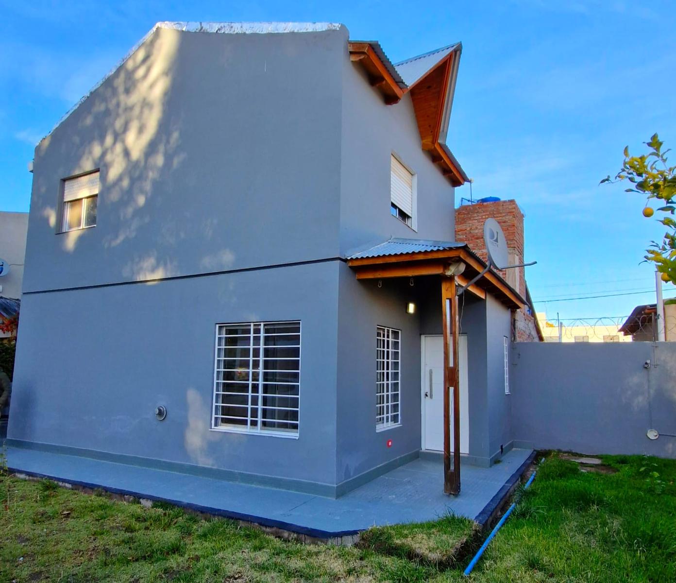 #5404222 | Venta | Casa | Plottier (Walter José Adrian Mena)