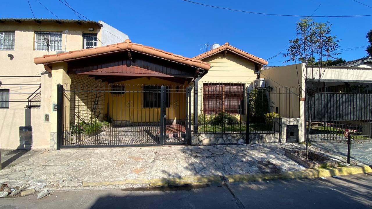 #5464040 | Venta | Casa | Castelar Norte (EDUARDO J. CARFI Propiedades)