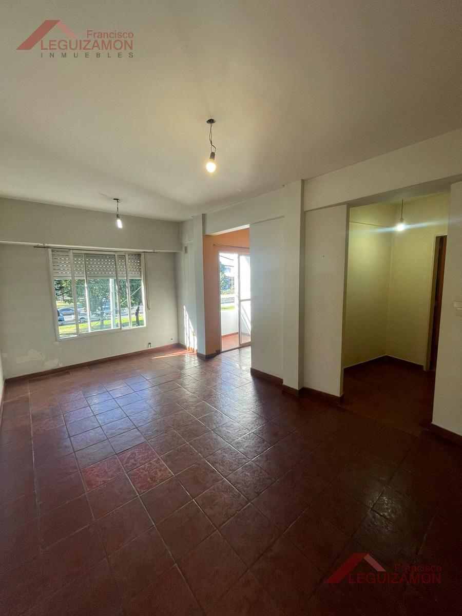 #5330351 | Alquiler | Departamento | Lomas Del Mirador (Francisco Leguizamón Inmuebles)