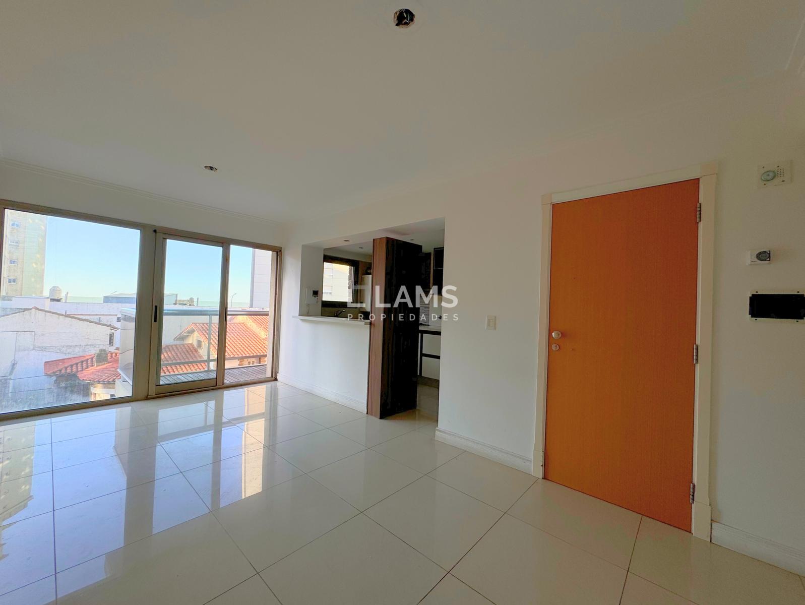 #5331154 | Alquiler | Departamento | La Perla (Lams Propiedades)