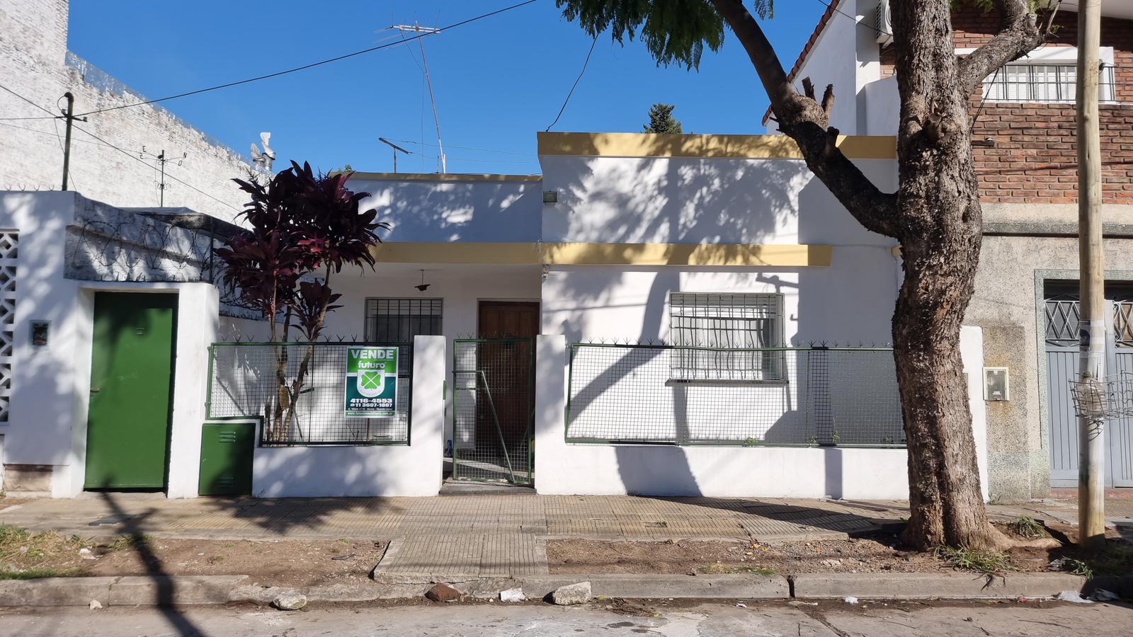 #5326568 | Venta | Casa | Munro (Futuro Bienes Raices)