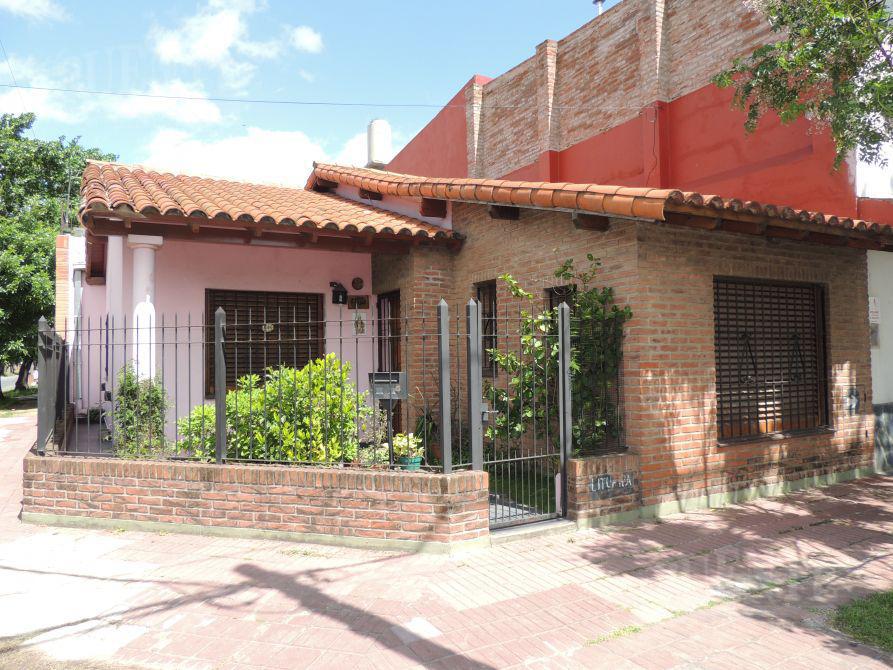 #521568 | Venta | Casa | Remedios De Escalada (Puente Propiedades)