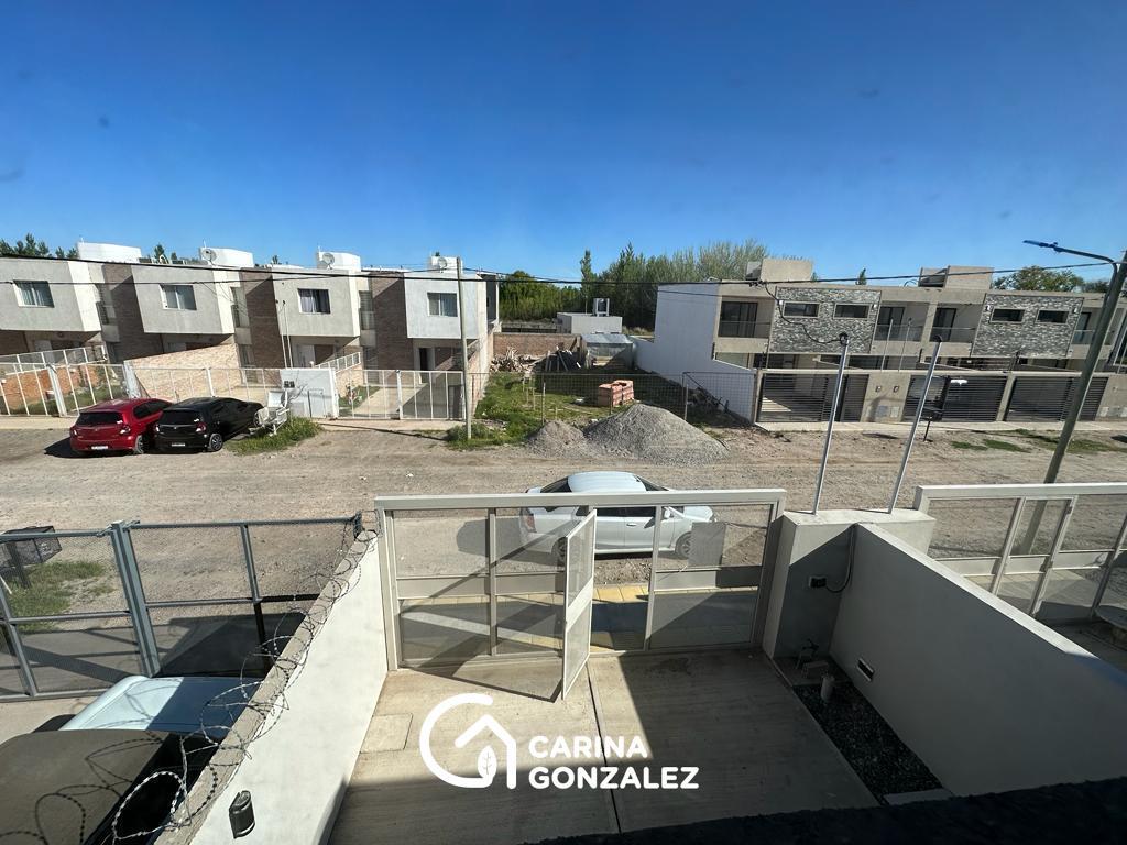 #5033938 | Alquiler | PH | Paso Del Limay (Carina Gonzalez - Servicios Inmobiliarios)