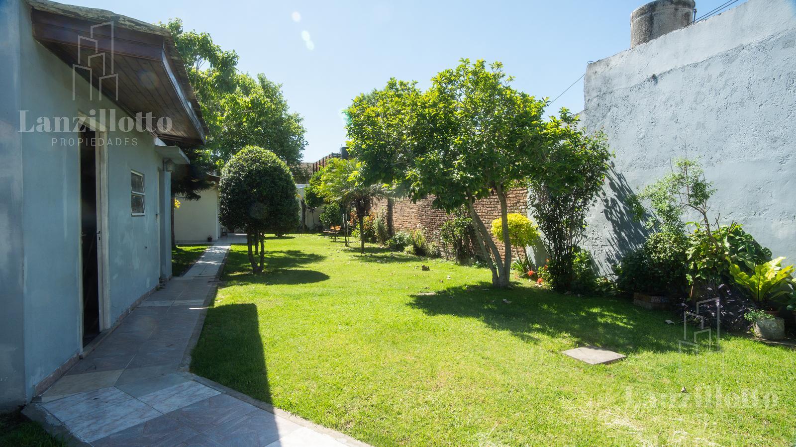 #5465132 | Venta | Casa | Lanus Este (Lanzillotto)