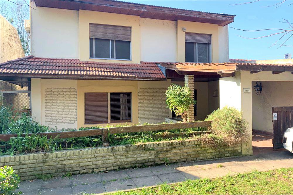 #1767359 | Venta | Casa | Manuel B Gonnet (Estudio Yacoub)