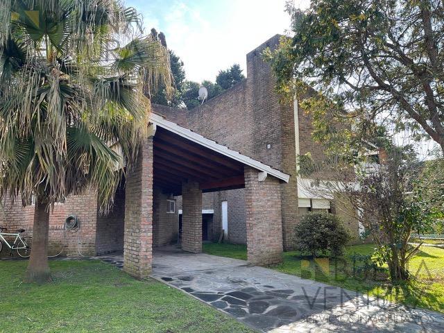 #5460629 | Alquiler | Casa | Country Club El Pato (BN Servicios Inmobiliario)