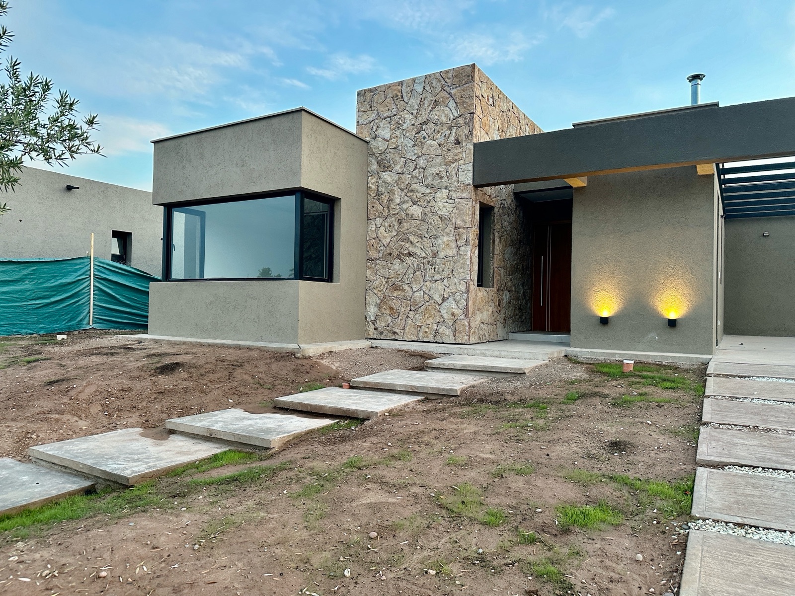 #5401609 | Venta | Casa | Chacras De Coria (Romina Porolli)