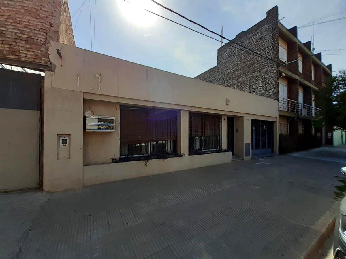 #3249755 | Venta | Casa | Roque Saenz Peña (Ruben Valerio Inmobiliaria)